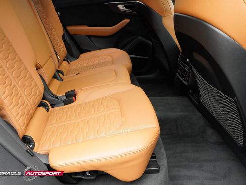 Used 2022 Audi RS Q8 w/ Carbon Optic Package AWD/4WD image 38