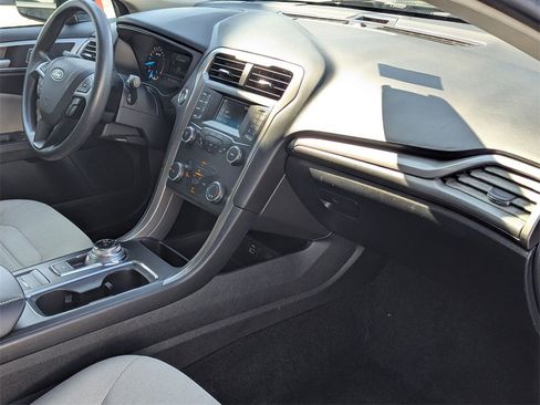 Used 2019 Ford Fusion S image 27