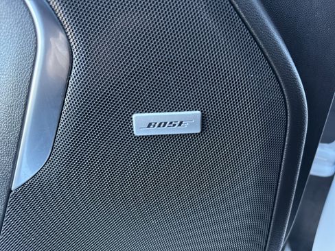 Used 2023 Chevrolet Suburban Premier image 40