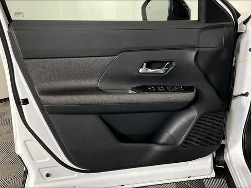 New 2026 Nissan Kicks SV image 27