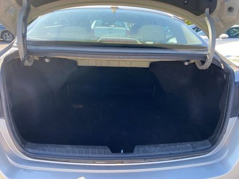 Used 2011 Kia Optima LX image 19