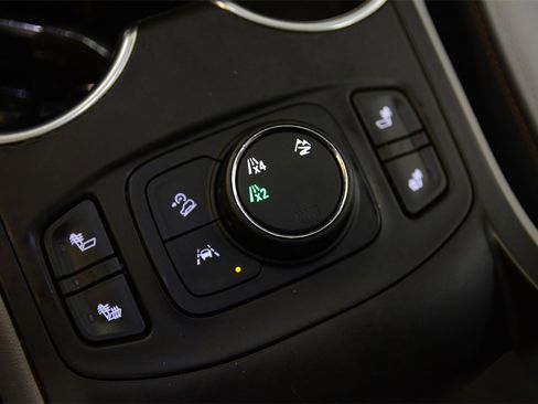 Used 2020 GMC Terrain SLT w/ Preferred Package image 26