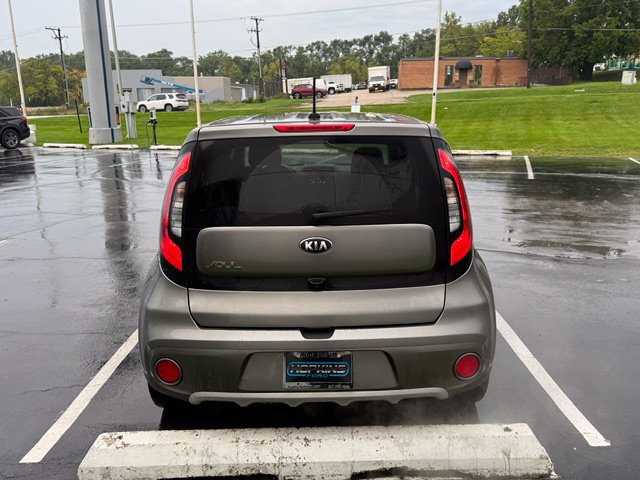 Used 2019 Kia Soul + FWD image 3