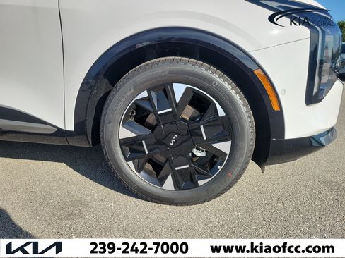 New 2026 Kia Sportage SX FWD image 7
