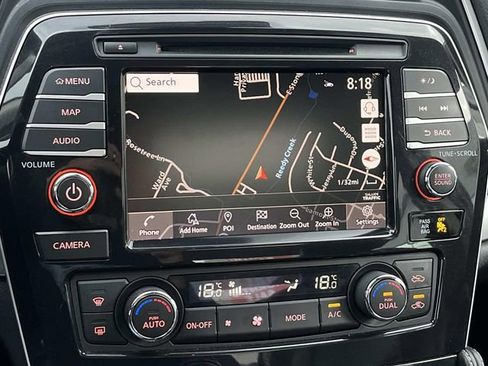 Used 2023 Nissan Maxima SL FWD image 34