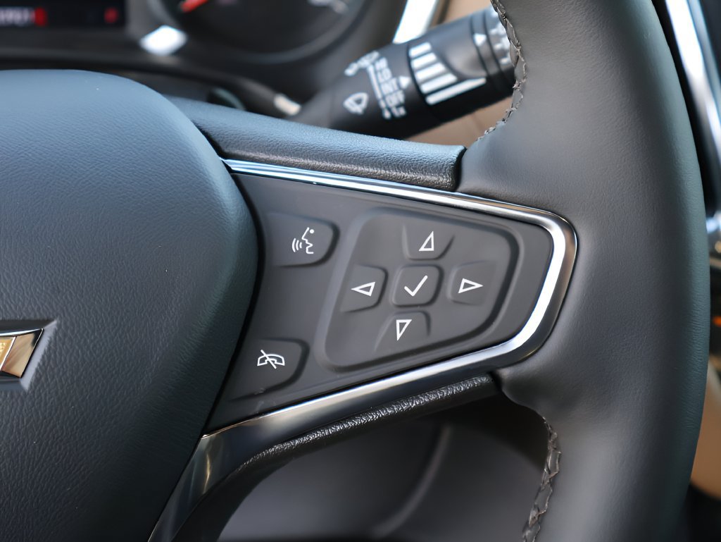 Used 2024 Chevrolet Equinox Premier FWD image 32