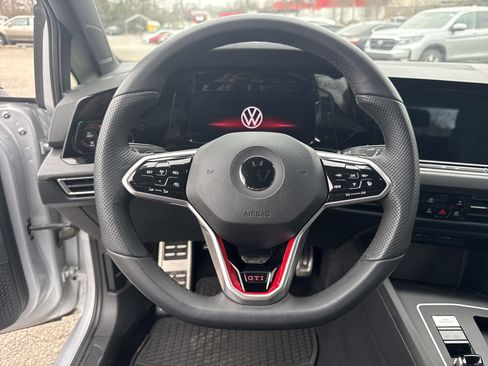 Used 2022 Volkswagen GTI SE image 22