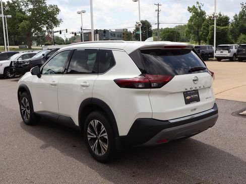 Used 2021 Nissan Rogue SV w/ Premium Package AWD/4WD image 31