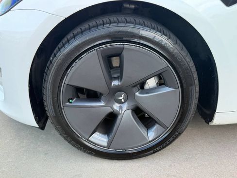 Used 2023 Tesla Model 3 Standard Range RWD image 16