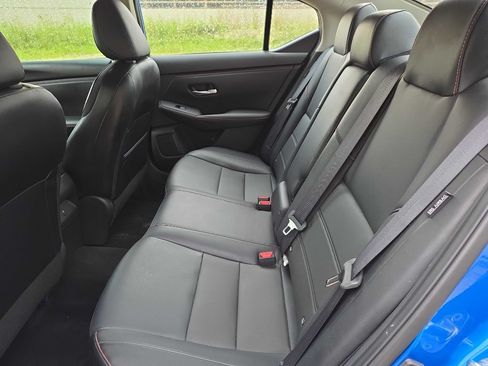 Used 2024 Nissan Sentra SR w/ SR Premium Package FWD image 11