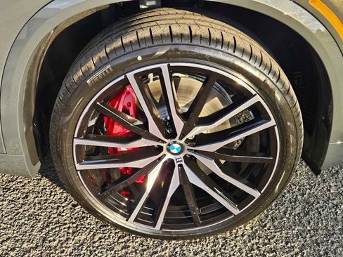 New 2026 BMW X5 M60i image 9