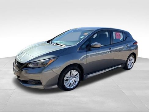 Certified 2025 Nissan Leaf S FWD image 4