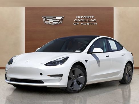 Used 2023 Tesla Model 3 Standard Range RWD image 1
