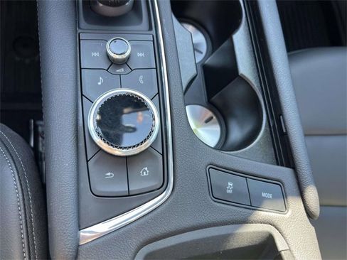 Used 2024 Cadillac XT6 Luxury w/ LPO, Floor Liner Package image 35