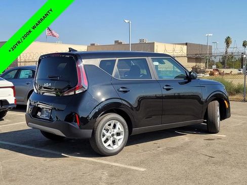 New 2025 Kia Soul LX w/ LX Technology Package image 4