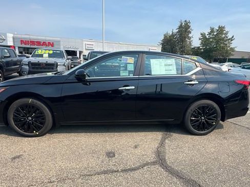 New 2025 Nissan Altima 2.5 SV w/ SV Special Edition Package image 7