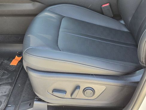 New 2026 Kia Sorento S w/ S Panoramic Sunroof Package FWD image 20