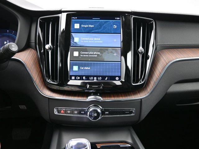 Used 2023 Volvo XC60 B5 Ultimate w/ Climate Package FWD image 13