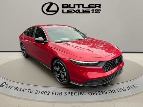 Used 2024 Honda Accord Sport image 4