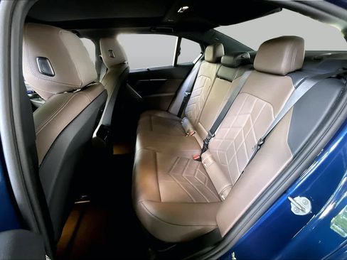 Used 2025 BMW 530i RWD image 19