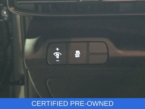 Certified 2025 Hyundai Elantra Sport image 24