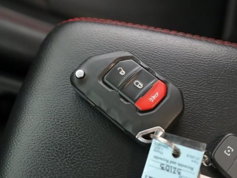 Used 2021 Jeep Wrangler Unlimited Rubicon w/ Dual Top Group image 18