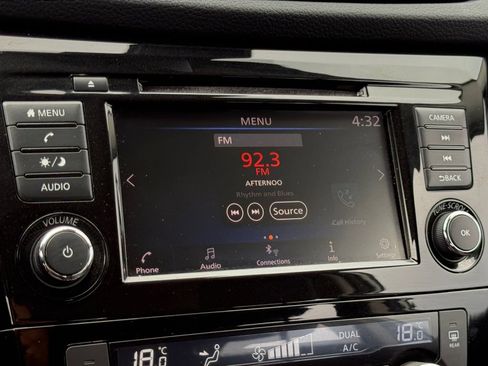 Used 2019 Nissan Rogue Sport SV AWD/4WD image 14