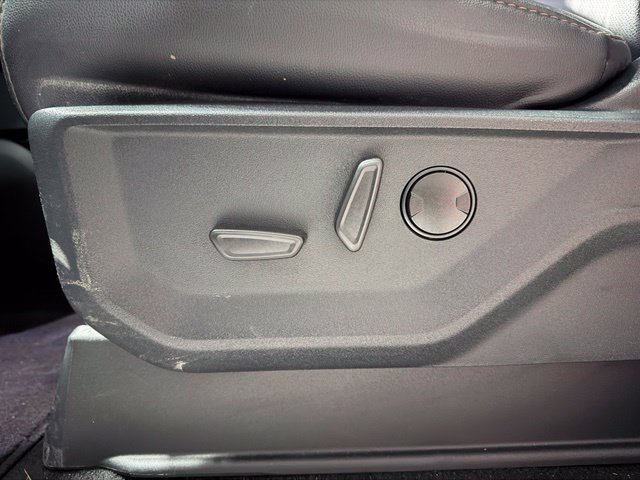 Used 2025 Ford F150 Lariat AWD/4WD image 31