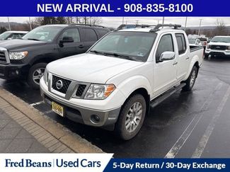 Used 2009 Nissan Frontier LE w/ LE Value Truck Pkg video 3