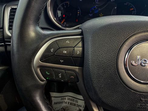 Used 2019 Jeep Grand Cherokee Limited w/ Luxury Group II image 33