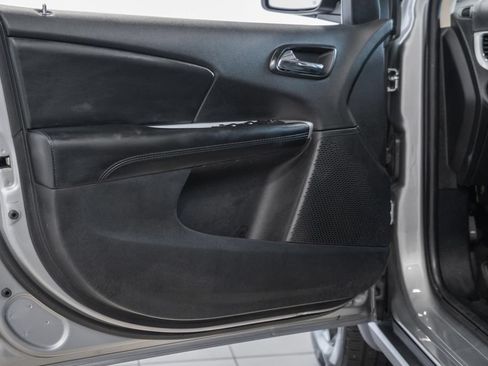 Used 2019 Dodge Journey SE w/ Premium Group FWD image 34