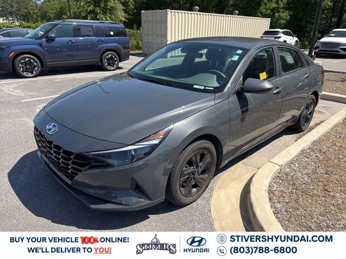 Used 2023 Hyundai Elantra SEL FWD image 1