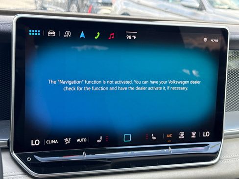 Certified 2025 Volkswagen Tiguan SE AWD/4WD image 20