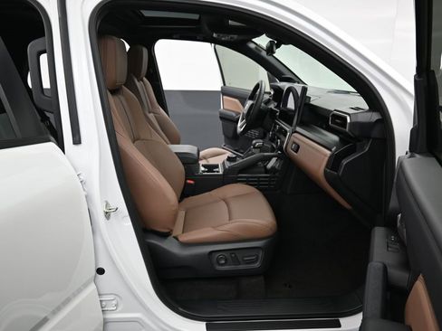 Certified 2025 Toyota 4Runner Limited image 37