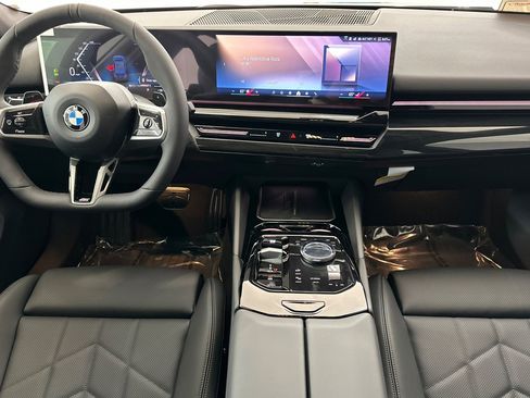 New 2026 BMW 530i w/ M Sport Package image 25