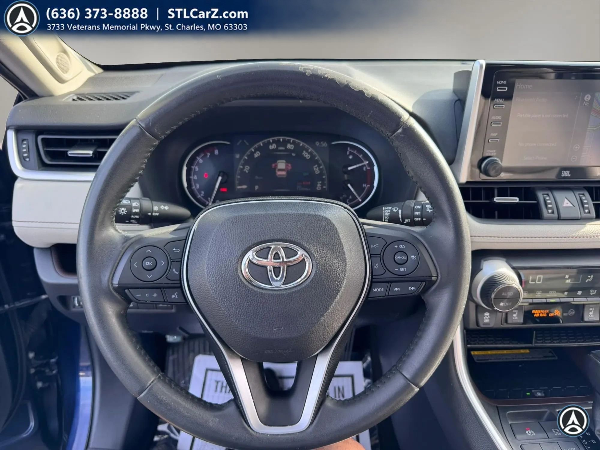 Used 2019 Toyota RAV4 Limited w/ Advanced Technology Package FWD image 19