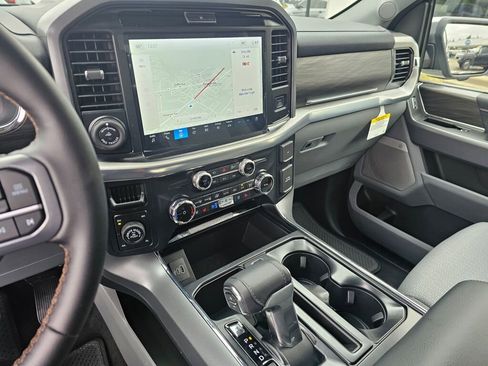 New 2025 Ford F150 Lariat w/ Equipment Group 501A Mid image 17