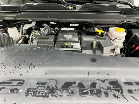 Used 2024 RAM 3500 Limited w/ Safety Group image 24