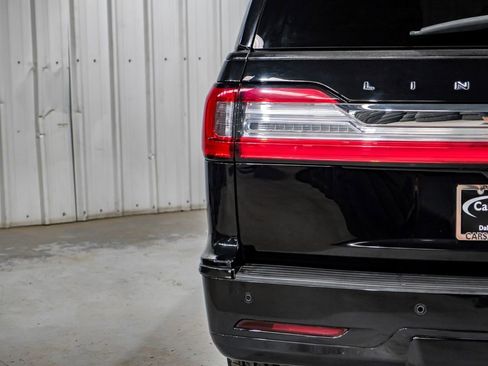 Used 2020 Lincoln Navigator Black Label w/ Cargo Convenience Package AWD/4WD image 54