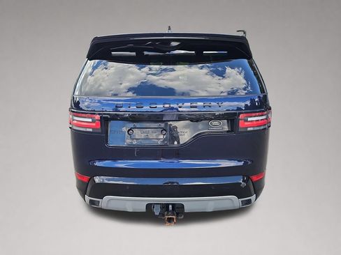 Used 2020 Land Rover Discovery Landmark AWD/4WD image 4