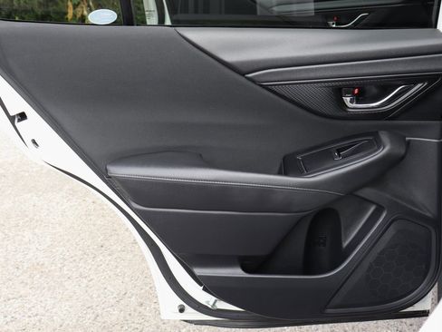 Used 2023 Subaru Outback Premium image 28