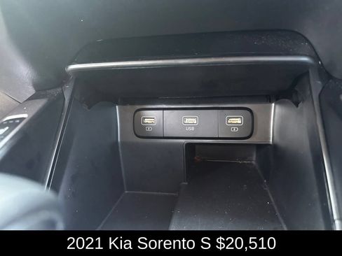 Used 2021 Kia Sorento S FWD image 27