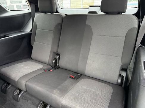 Used 2023 Chevrolet Traverse LT AWD/4WD image 25