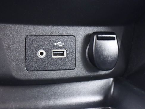 Used 2021 Nissan Rogue Sport S image 23