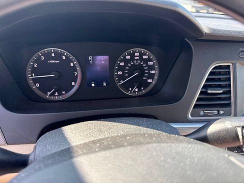 Used 2017 Hyundai Sonata SE FWD image 10