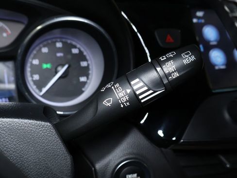 Used 2019 Buick Envision Essence image 25