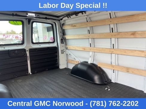 Used 2025 Chevrolet Express 2500 w/ Driver Convenience Package RWD image 10