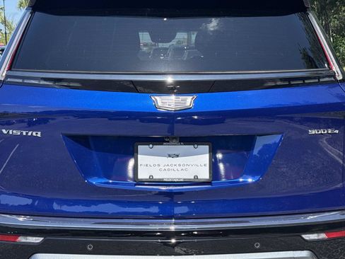 Certified 2026 Cadillac Vistiq Sport w/ LPO, Floor Liner Package AWD/4WD image 10