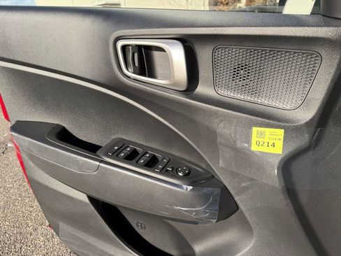 New 2026 Hyundai Venue SEL image 29