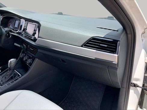 Used 2021 Volkswagen Jetta R-Line FWD image 19
